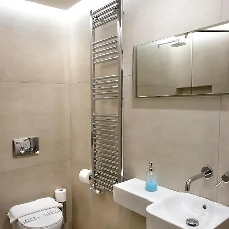 Anesis Hotel 3*