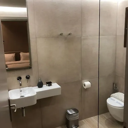 Anesis Hotel 3*