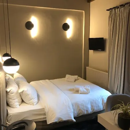 Anesis ホテル カラブリタ