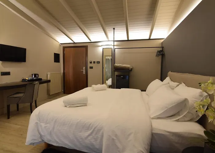 Anesis Калаврита