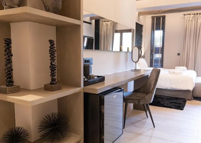 Отель Anesis Калаврита