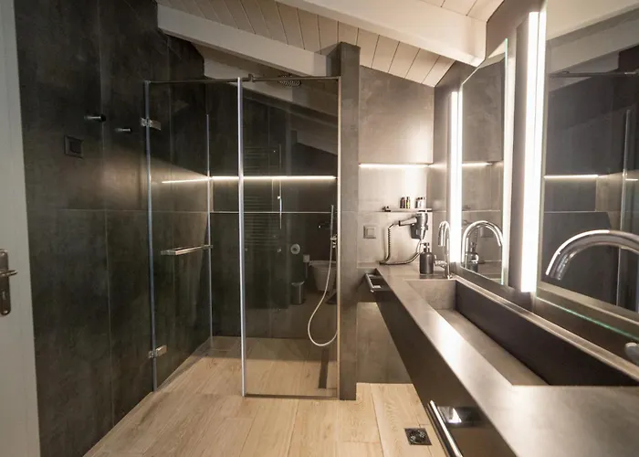 Anesis Отель 3*